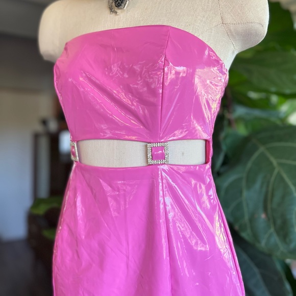 NWT Meshki Pink Jennifer Cut Out Mini Latex Dress Barbiecore Medium - Picture 4 of 13